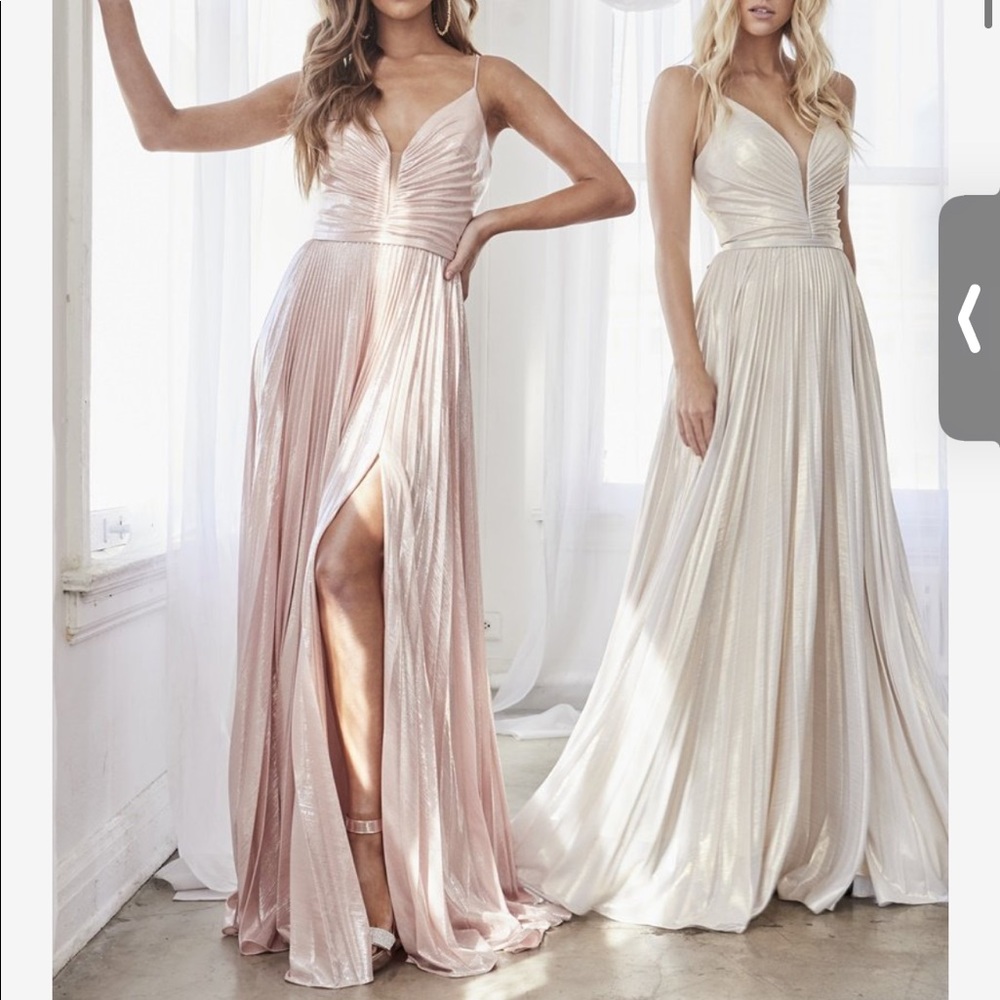 BNWT PINK METALLIC FORMAL GOWN/PROM DRESS